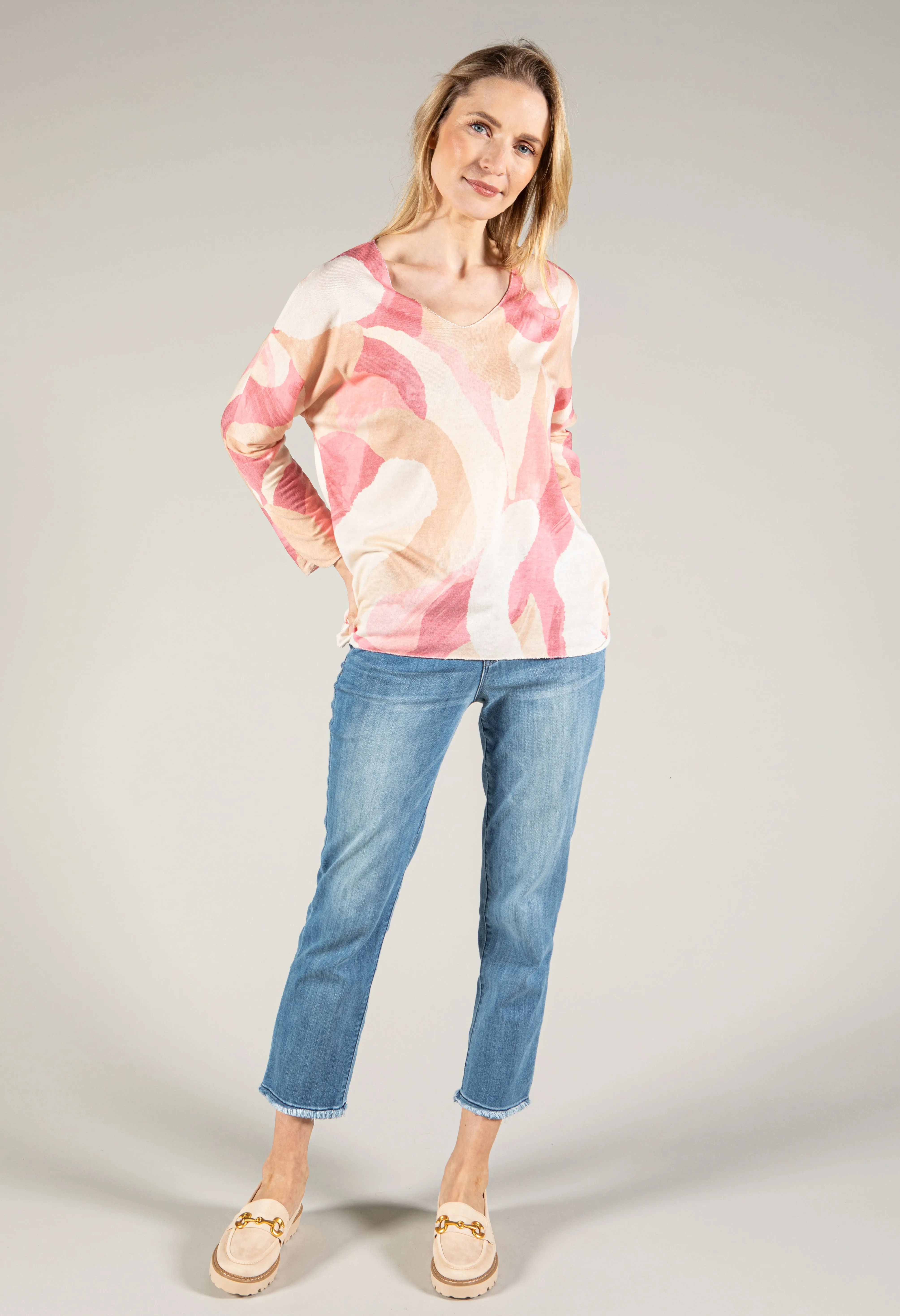 Abstract Print Soft Pullover