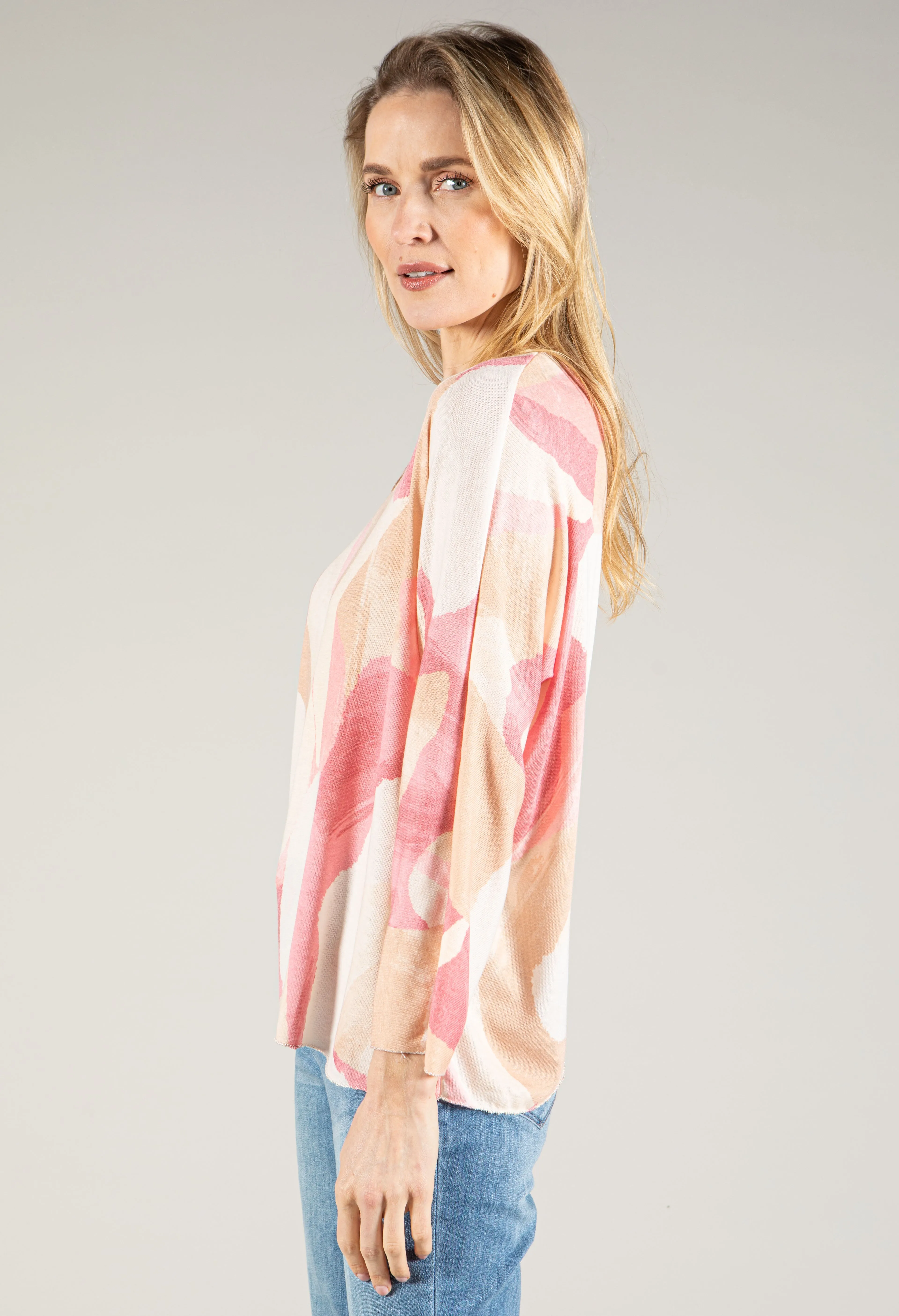 Abstract Print Soft Pullover